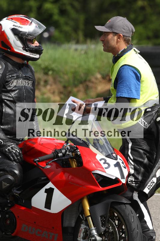 /Archiv-2025/10 23.04.2025 Cornu Master School ADR/gruen-vert/313